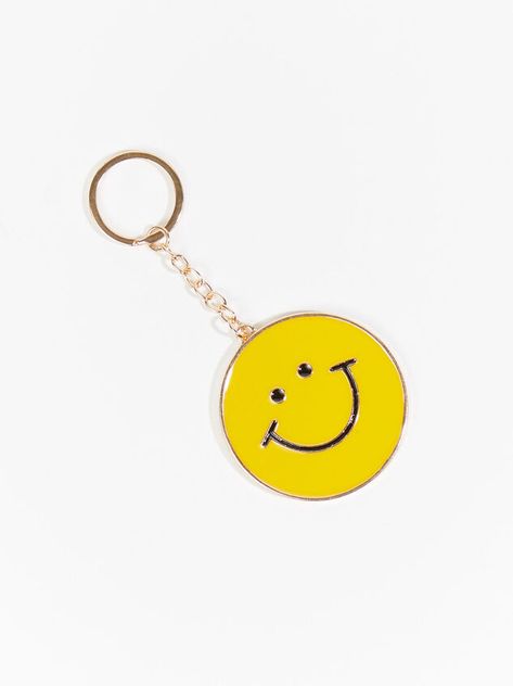 This smiley keychain will no doubt put a smile on your face with its feminine reversible colors: yellow and red. Perfect for adding a retro touch to your everyday style when attached to your keys! Smiley Keychain, Jewelry Western, Comedy Quotes, Boots Sneakers, Accessories Fashion, The Outfit, Dainty Jewelry, Everyday Style, Western Boots