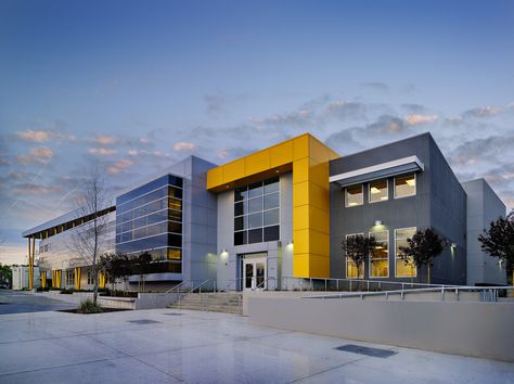 Gallery of Edison High School Academic Building / Darden Architects - 7 School Building Pictures, Edison High School, School Exterior, Google Building, Building Pictures, High School Design, School Building Design, Factory Architecture, Warehouse Design