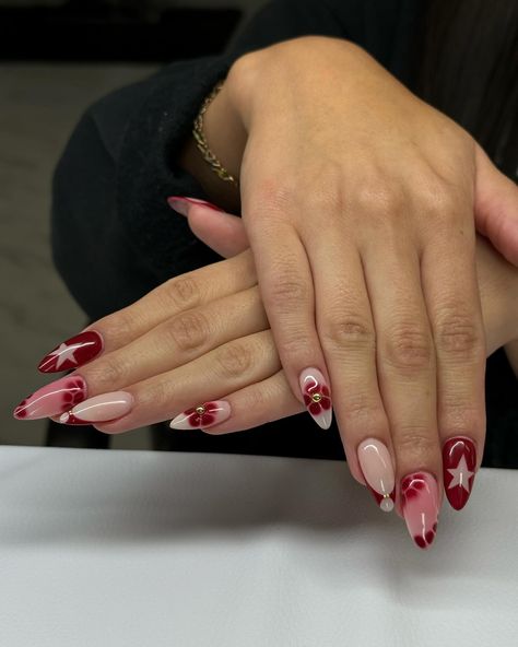 blooming gel is in the air this fall 🍁 @beetlesgelpolish @beetles_community @apresnailofficial #gel #gelnails #gelnail #gelpolish #uñasdegel #nailtech #nail #nailart #nailsnailsnails #naildesign #naildesigns #bloominggel #bloomingflowers #bloominggelflowers #red #rednails #star #starnails #fallnails #trendynails #explore #explorepage Blooming Gel, Nail Envy, Star Nails, Nails 2024, Beetles, Blooming Flowers, Nail Tech, Trendy Nails, Red Nails