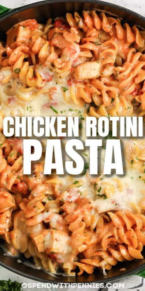 Chicken Pasta Skillet, Baked Rotini Pasta Recipes, Italian Chicken And Noodles, Rotini Noodle Recipes, Pasta Rotini Recipes, Pasta With Canned Chicken, Chicken Breast And Pasta Recipes Easy, Italian Chicken Pasta Bake, Rotisserie Chicken And Pasta Recipes