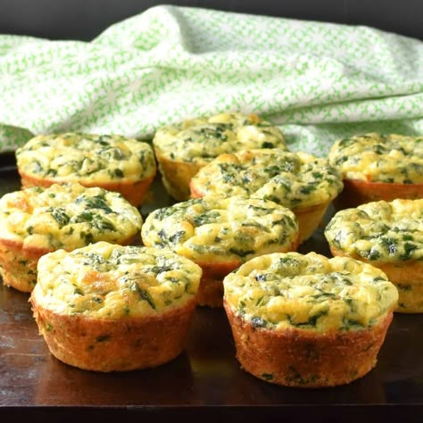 Bread Bites Recipe, Bread Bites, Tasty Appetizers, Cornbread Recipes, Spinach Muffins, Spinach Breakfast, Honey Cornbread, Muffin Cup, Harlem Nights