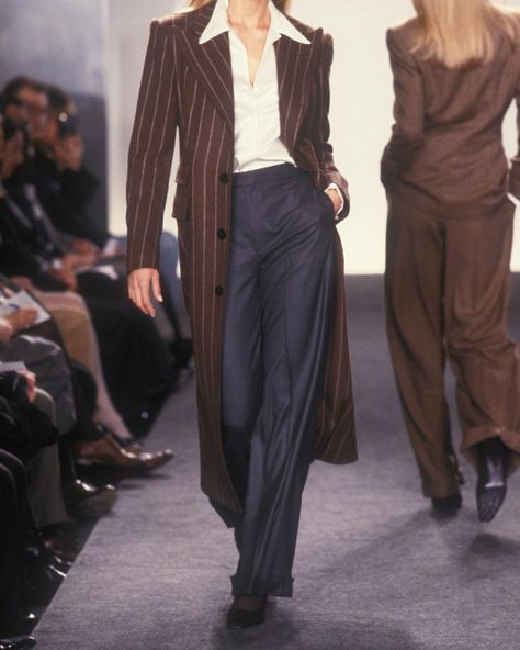 1990 Style, 90’s Outfits, Classic Ralph Lauren, Ralph Lauren Fall, 90s Runway Fashion, Elegante Casual, Mode Inspo, Looks Style, Lookbook Outfits