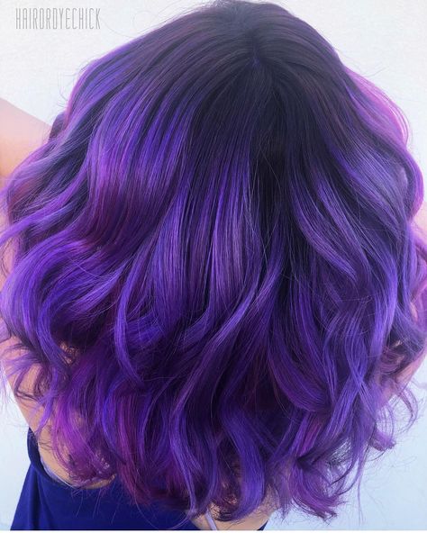 Purple Hair: Volume Up. A voluminous bob with dark roots and a deep purple tone. Click through for 25 dark purple hair color ideas. #darkpurplehair #darkpurplehaircolor #purplehair #purplehairideas #haircolorsforbrunettes IG: @hotonbeauty Lunar Aesthetic, Purple Hair Dye, Bright Purple Hair, Dark Purple Hair Color, Dream Hairstyles, Short Purple Hair, Purple Hair Color, Dark Purple Hair, Dyed Hair Purple