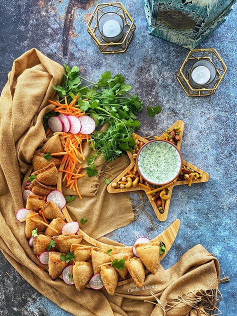 Ramadan dinners made flavourful and easy thanks to Al Safa’s Chicken Tandoori Samosas!! 🕌 🌟 Ramadan Charcuterie Board, Dinner Ideas Indian, Ramadan Dinner, Halal Chicken, Chicken Tandoori, Ramadan Food, Eid Hampers, Middle Eastern Style, Arabic Desserts