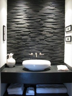 63 Sensational bathrooms with natural stone walls Modern Wall Texture, Black And White Bathroom, Stone Accent Walls, Stone Wall Design, Natural Stone Wall, Wall Texture Design, Modern Asian, Stone Bathroom, Bathroom Design Inspiration