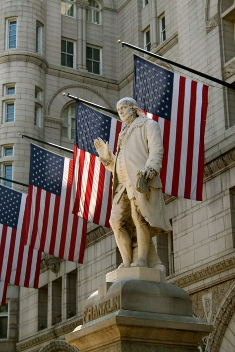 Patriotic Pictures, American Flag Wallpaper, I Love America, Sea To Shining Sea, Proud To Be An American, Washington Usa, Almost There, American Flags, New Photo Download