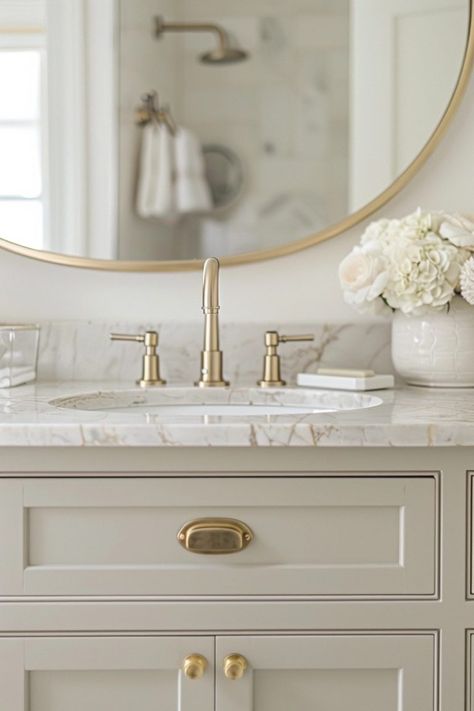 15 Neutral Bathroom Decor Ideas That Are Actually Genius Neutral Bathroom Decor Ideas, Taupe Bathroom, Organic Modern Bathroom, Neutral Bathroom Decor, Cream Bathroom, Neutral Bathroom, Beige Bathroom, Master Bath Remodel, Bathroom Decor Ideas