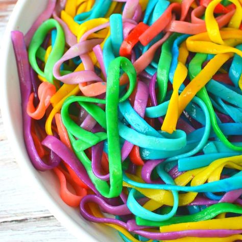 Kid Friendly Dinner Recipes, Colored Noodles, Rainbow Party Food, Neon Food Coloring, Salty Side Dish, Rainbow Pasta, Kid Friendly Meals Dinner, Pork Chop Recipes Grilled, Colored Pasta