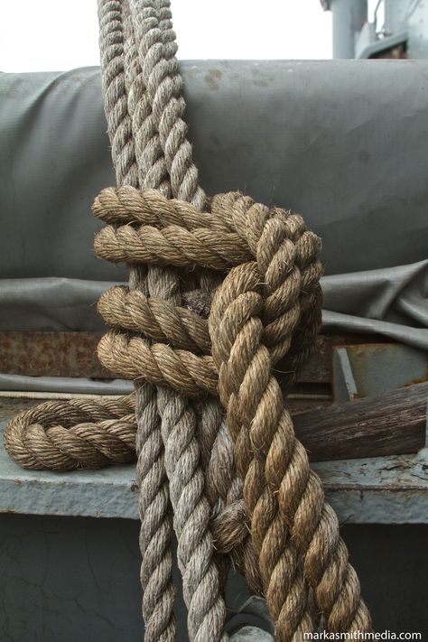 Knot Tying Aesthetic, Sailing Knots, Boat Rope, Nautical Knots, Sailor Knots, Texture Inspiration, Space Pirate, Wooden Ship, Bird Cage