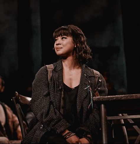 Eurydice Aesthetic Hadestown, Hadestown Eurydice Costume, Hadestown Wait For Me, Eva Noblezada Aesthetic, Musical Theatre Characters, Eurydice Hadestown Aesthetic, Eva Noblezada Hadestown, Euridice Hadestown, Orpheus And Eurydice Hadestown