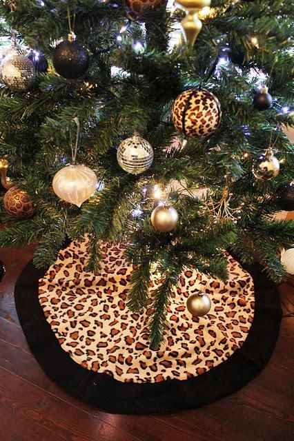 Leopard Print Christmas Tree, Leopard Print Christmas, Animal Print Decor, Leopard Christmas, Christmas Tree Themes, Tree Skirt, Christmas Animals, Xmas Decorations, Christmas Cheer