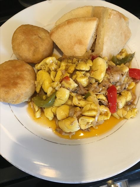 Jamaica Food, Good Morning Breakfast, Jamaican Dishes, Food Therapy, Jamaican Recipes, Caribbean Recipes, Food Goals, Winter Food, Food Obsession