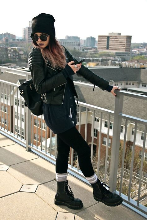 Invierno Moda Grunge, Dr Martens Outfit, Look Winter, Nature Lifestyle, Tiktok Challenge, Converse Outfits, Doc Martens Outfit, Woman Power, Style Instagram