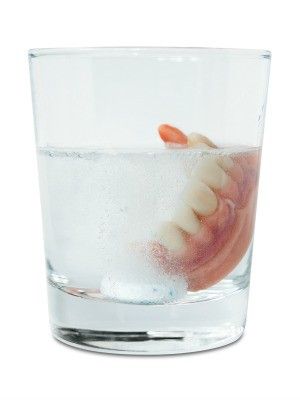 Natural Denture Cleaner, Homemade Denture Cleaner, Denture Care Tips, How To Whiten Dentures, How To Clean Dentures, Denture Cleaners, Denture Cleaner, Diy Medicine, Tooth Repair