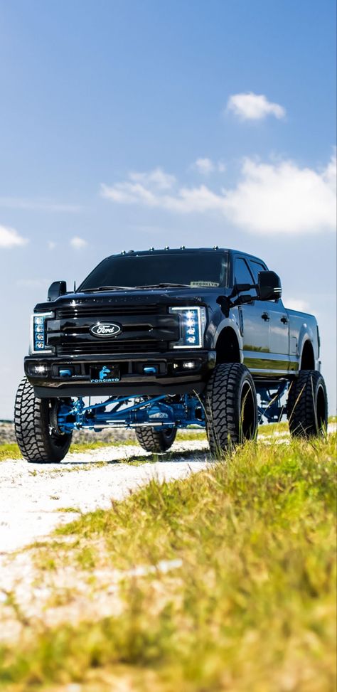 Ford Super Duty Trucks Lifted, Cool Lifted Trucks, Nice Lifted Trucks, Jacked Up Ford Trucks, Ram Lifted Trucks, Lifted Truck Wallpaper Iphone, Big Truck Aesthetic, Lifted Trucks Wallpaper, Big Trucks Lifted