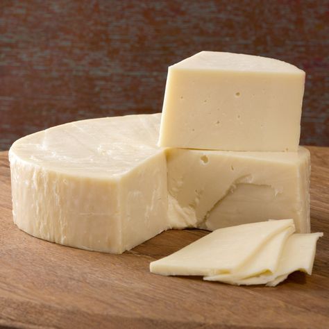 Cheese Block, Cheese Brands, Italian Pizza Recipe, Gourmet Cheese, Queso Cheese, Italian Cheese, Types Of Cheese, Provolone Cheese, Best Cheese