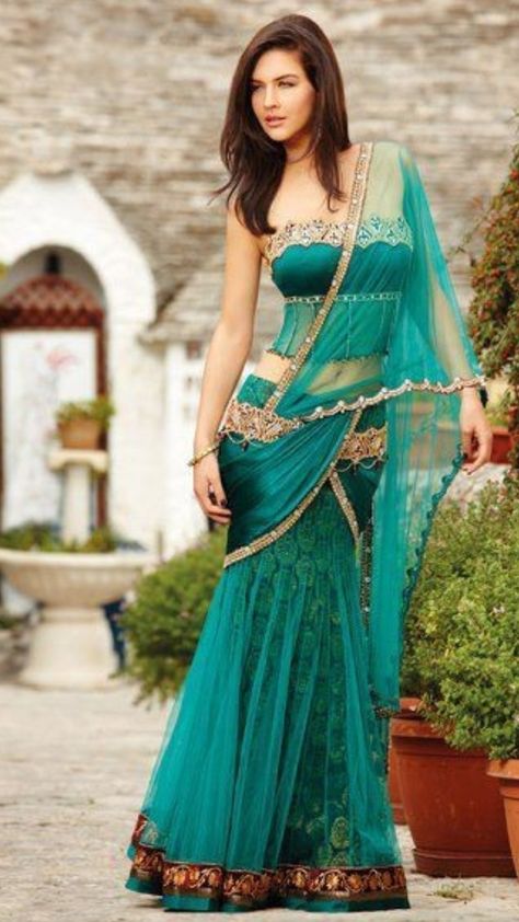 Low Waist Saree, Saree Photos, Saree Draping, Half Saree Designs, Net Saree, Embroidery Saree, Teal And Gold, Women's Wear, Indian Fashion Dresses