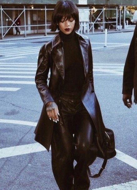 Vetements Shoes, Neue Outfits, Mode Inspo, Dark Feminine, Looks Chic, Grunge Outfits, Fashion Killa, Fitness Inspo, Rihanna