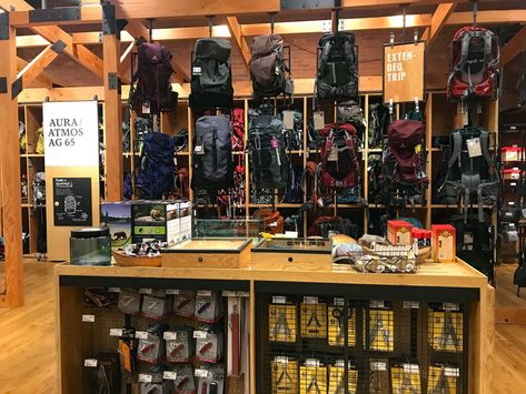 Rei Store, Patagonia Store, Hiking Snacks, Merchandising Ideas, Environmental Conservation, Which Is Better, Barn Style House, Surf Outfit, Outdoor Store