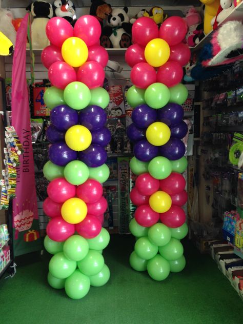 Flower Columns, Ballon Column, Balloons Galore, Balloon Crafts, Outdoor Party Decorations, Balloon Columns, Balloon Flowers, Decorations Party, Balloon Decorations Party