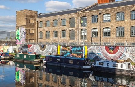 There are plenty of reasons to live in Hackney Wick but we thought we'd narrow it down to some key points to help you decide. Music and Arts Hackney Wick is the place to be for music and art fans that want to be part of a community where they are encouraged and admired. Unlike many parts of London, it's actually still affordable for artists. Hackney London Aesthetic, Hackney Wick London, Greenwich Market London, Live Music Bar, The Warwick Hotel Nyc, Hackney Wick, Wetherby Yorkshire, Music And Arts, Hackney London