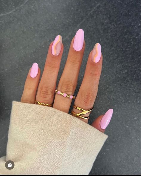 Oval Nails Ideas, Oval Nail Designs, Pink Oval Nails, Pool Nails, Oval Nail, Oval Nails Designs, Pale Pink Nails, Nail 2023, Royal Blue Nails