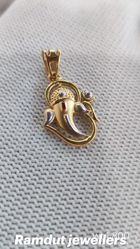 Ganesh Pendant Design, Chain Pendant Designs Gold For Men, God Lockets In Gold For Men, Ganesha Dollar Gold, Ganesh Pendent Gold, Ganesh Pendant Gold For Men, Men Lockets Pendants, Locket For Men Gold, Gold Locket Design For Men