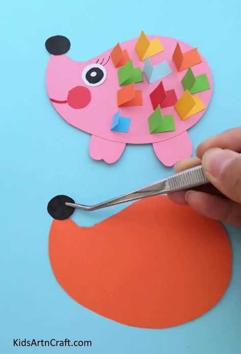 How To Make Paper Hedgehog Craft For Kids Check more at https://www.kidsartncraft.com/paper-hedgehog-tutorial/ Hedgehog Craft For Kids, Paper Hedgehog, Hedgehog Craft, Make Paper, Craft For Kids, How To Make Paper, Diy For Kids, Crafts For Kids, For Kids