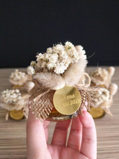 Honey Gift Wedding, Honey Jar Bridal Shower Favors, Mini Honey Jar Favors, Honey Jars Wedding Favors, Party Favor Honey Jars, Honey Jar Doorgift, Honey Jar Wedding Favors, Luxury Wedding Gifts, Wedding Favours Luxury