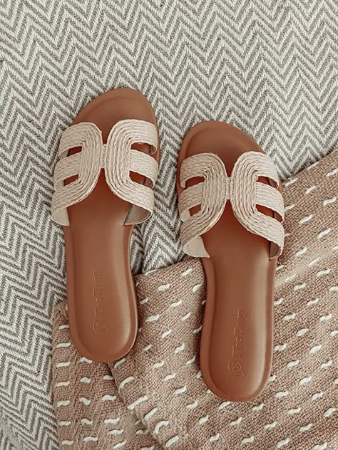 Sisterhood Round, Preppy Shoes, Shoes Heels Classy, Shoe Wishlist, Europe Outfits, Heels Classy, Shoe Inspo, Cute Sandals, Swag Shoes