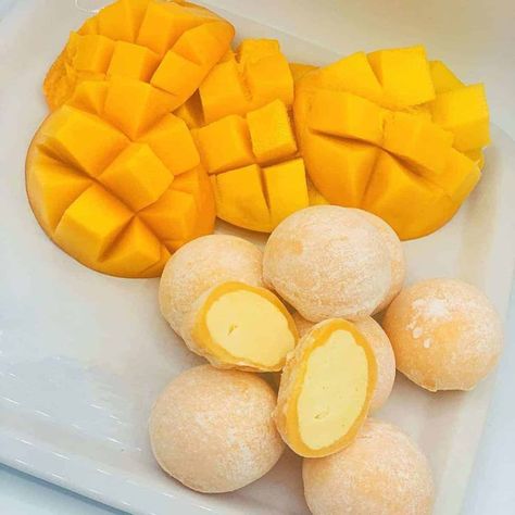 Mango Mochi Recipe (Fruit, Cream or Ice Cream Filling) Mango Mochi Recipe, Mochi Recipe Microwave, Mango Mochi, Alcohol Food, Fruit Mango, Mochi Recipe, Mochi Cake, Frosting Recipes Easy, Mochi Ice Cream