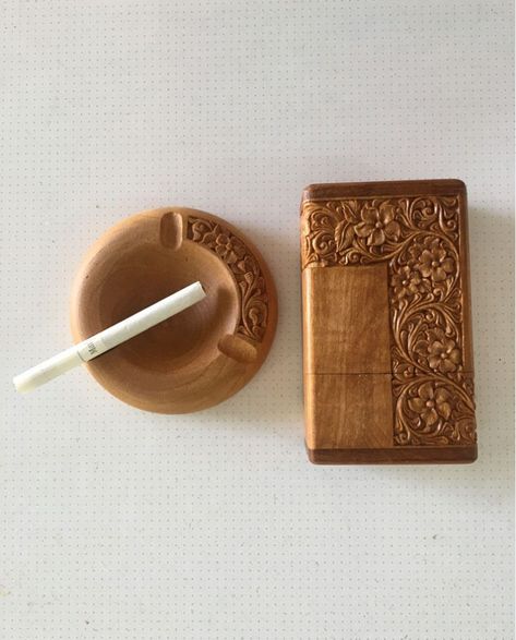 Carved wooden ashtray and carved wooden cigarette case Wooden Ashtray Ideas, Small Cnc Projects, Ashtray Design, Wood Ashtray, Wooden Ashtray, Centre Table Design, Laser Cut Wood Crafts, Diy Yarn Crafts, Centre Table