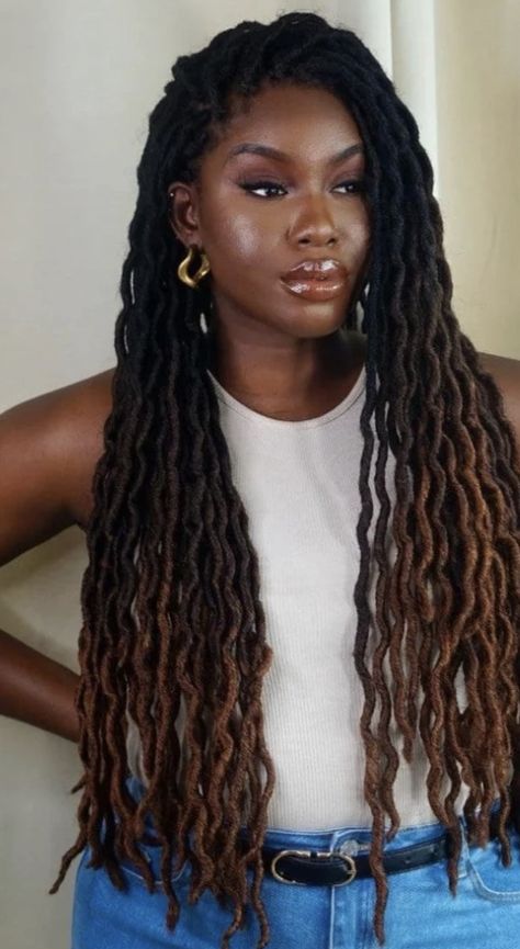 Tranças Faux Locs, Complicated Hairstyles, Braids Hairstyles Ideas, Micro Braids Hairstyles, Crochet Faux Locs, Goddess Style, Faux Locs Hairstyles, Micro Braids, Protective Hairstyles Braids