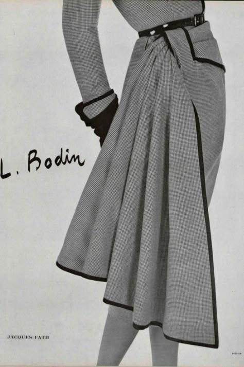 1950 Jacques Fath. I'm fascinated by this feature where a length of fabric is wrapped/draped around and tucked through a loop. It turns up on a lot of designs in the 1950s, sometimes in a contrasting fabric. Detail Couture, Jacques Fath, Rok Mini, Afrikaanse Mode, Fashion 1950s, Lucille Ball, Vintage Couture, Old Fashion, Moda Vintage