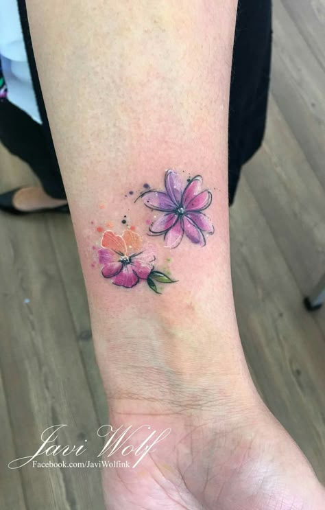 Flower Wrist Tattoo, Ankle Tattoos For Women, Flower Wrist Tattoos, Watercolor Tattoo Flower, Foot Tattoos For Women, Small Wrist Tattoos, Wrist Tattoos For Women, 1 Tattoo, Tattoo Feminina