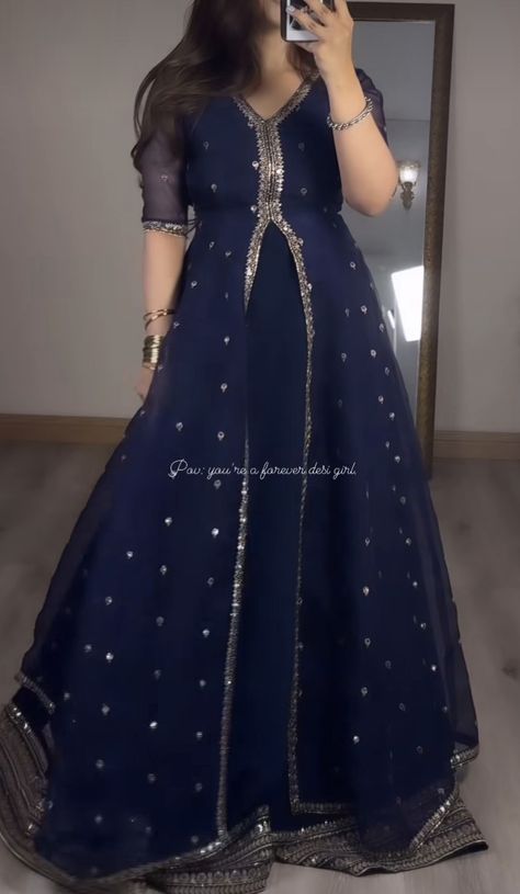 Desi Frock Style, Frock Suit Design With Laces, Unique Outfit For Wedding, Walima Dresses Pakistani For Sisters Simple, Walima Dress For Sister, Indian Wedding Wear For Sister, Sisters Wedding Dress Indian, Walima Dresses Pakistani For Sisters, Sister Wedding Dress Indian