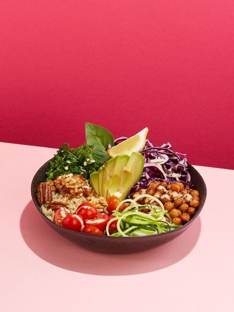 Duncan Loughrey - Food & Drink Photography & Motion Spotlight Jun 2019 magazine - Production Paradise Grilled Salmon Bowl, Funky Food Photography, Salad Bowl Photography, Poke Bowl Photography, Poke Photography, Salad Food Styling, Bowl Food Photography, Salad Photography, Asian Food Photography