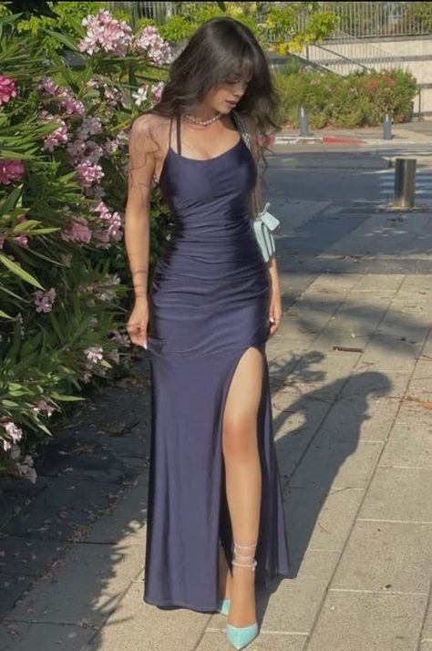 Classy Prom, Classy Prom Dresses, Prom Dress Inspiration, Cute Prom Dresses, Long Prom Dresses, Pretty Prom Dresses, Prom Outfits, Satin Prom Dress, Grad Dresses