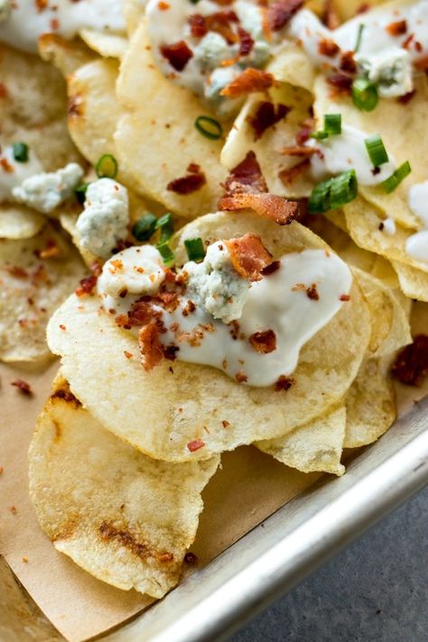 Blue Cheese Nachos, Blue Cheese Potato Chips, Potato Chip Appetizers, Chip Appetizers, Race Day Food, Loaded Chips, Blue Cheese Appetizers, Potatoes And Mushrooms, Homemade Blue Cheese