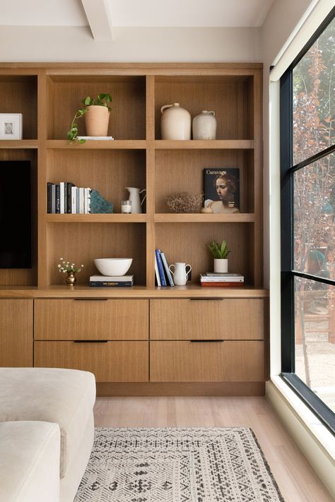 Pemberton Heights – Urbane Design Studios Built In Shelves Living Room, Living Room Built Ins, Fireplace Built Ins, Built In Furniture, Built In Bookcase, Design Studios, Built In Shelves, Living Room Storage, A Living Room