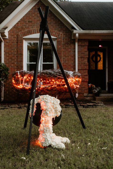 DIY Witches Cauldron — adriannexo Diy Witches Cauldron Tripod, Diy Hanging Cauldron, Diy Cauldron Stand, Diy Cauldron, Diy Witches, Outdoor Witch, Spray Insulation, Witch Diy, Witches Cauldron