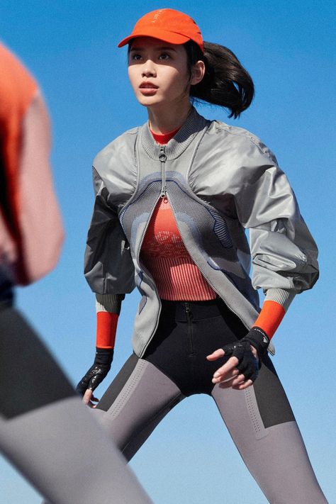 Thigh High Boots With Skirt, Look Adidas, Adidas Stella Mccartney, Style Sportif, Cyberpunk Fashion, Futuristic Fashion, Adidas By Stella Mccartney, Activewear Fashion, Performance Wear