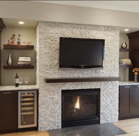 Brick Fireplace Wall, Wood Fireplace Surrounds, Built In Around Fireplace, Contemporary Family Room, Fireplace Designs, Living Room Tiles, Trendy Living Rooms, Fireplace Remodel, Wood Fireplace