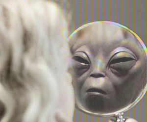 alien Stay High