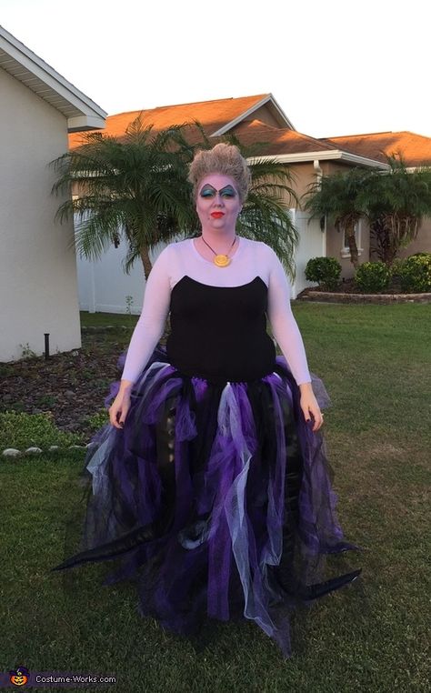 Ursella Costume Diy, Diy Ursula Costume Women, Diy Ursula Costume, Ursula Costume Diy, Sea Witch Costume, Ursula The Sea Witch, Witch Costume Diy, The Sea Witch, Ursula Costume