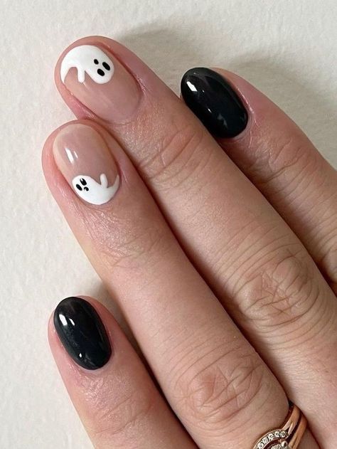 Easy Halloween Nails Design, Ghost Nails, Nail Art Halloween, Holloween Nails, Halloween Nails Easy, Cute Halloween Nails, October Nails, Idee Cosplay, Nagel Inspo