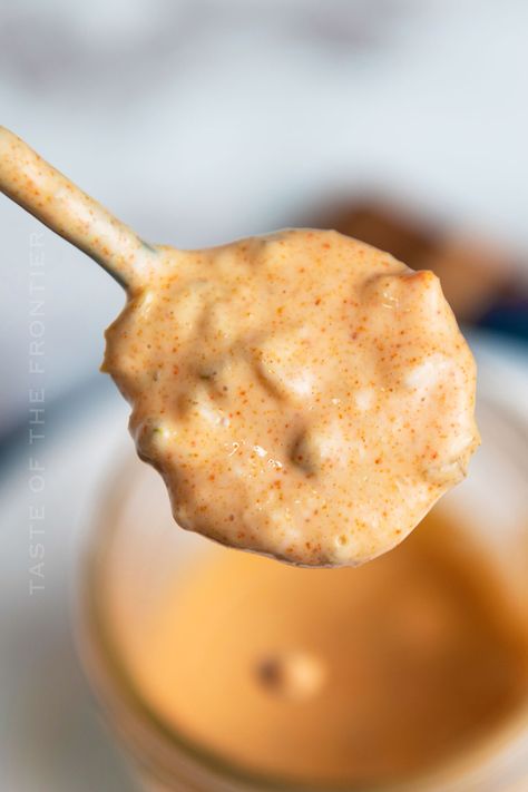 This copycat Big Mac sauce recipe is a homemade version of McDonald’s Big Mac sauce that is every bit as good as the real deal. Special Sauce Recipe, Blooming Onion Sauce, Mcdonald's Big Mac, Homemade Big Mac Sauce, Big Mac Sauce Recipe, Mac Sauce Recipe, Homemade Big Mac, Big Mac Sauce, Dipping Sauces For Chicken