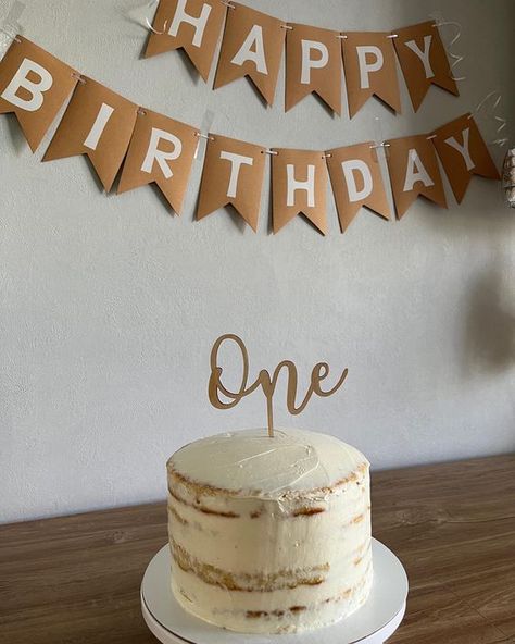 This beautiful wooden cake topper is great to top off your babys first birthday cake Smash Cake First Birthday, Cake First Birthday, Simple First Birthday, Boys First Birthday Cake, Wooden Cake Topper, Baby First Birthday Cake, Happy Birthday Decor, Boys First Birthday Party Ideas