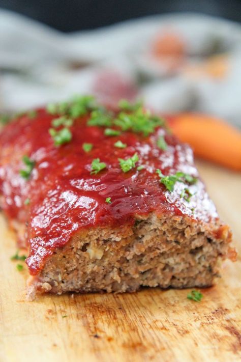 Classic Turkey Meatloaf - Cooked by Julie Meatloaf With Ground Turkey, Turkey Meatloaf Recipe Easy, Easy Turkey Meatloaf, Turkey Meatloaf Healthy, Turkey Meatloaf Muffins, Ground Turkey Meatloaf, Turkey Meatloaf Recipe, Meatloaf Recipes Healthy, Healthy Meatloaf