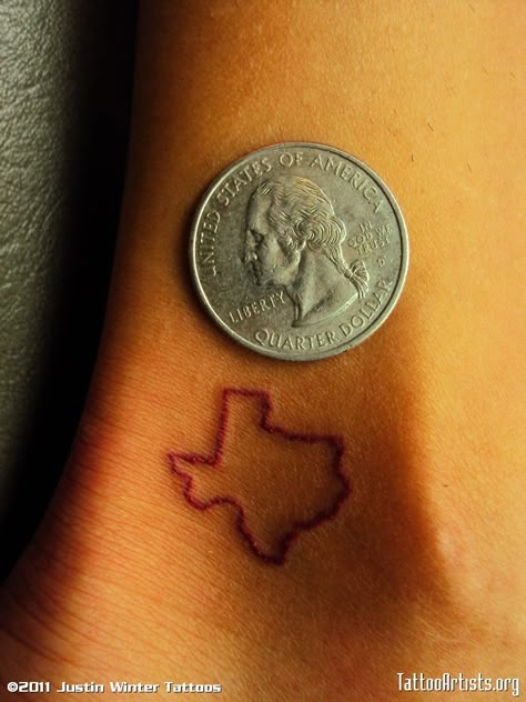 texas outline  - very small Texas Tattoo, State Tattoos, Texas Tattoos, Western Tattoos, Tattoos Skull, Small Tattoo, Skin Art, Piercing Tattoo, Get A Tattoo